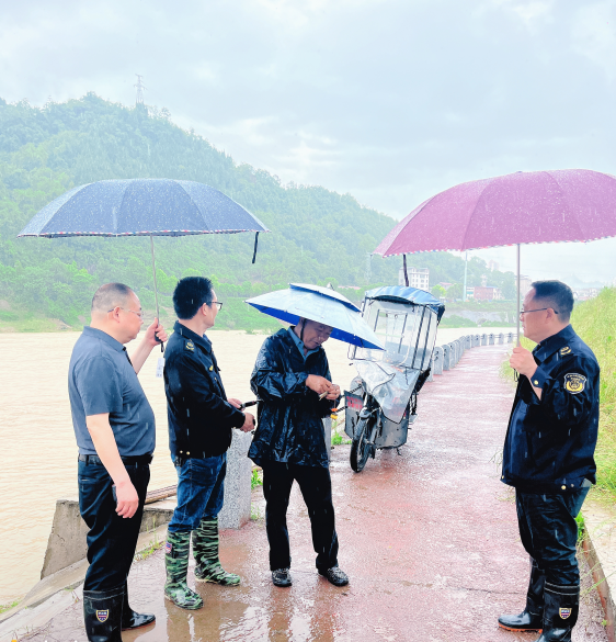 县农业农村局：筑牢水域安全防线 严防汛期涉水风险