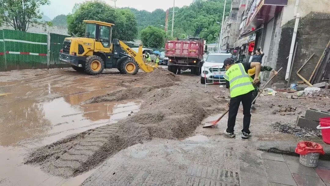 强暴雨突袭  桑植全力抢险抗灾