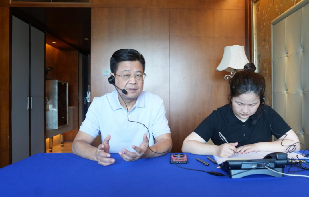 省第七生态环保督察组组长曾智夫化身一线“接线员”