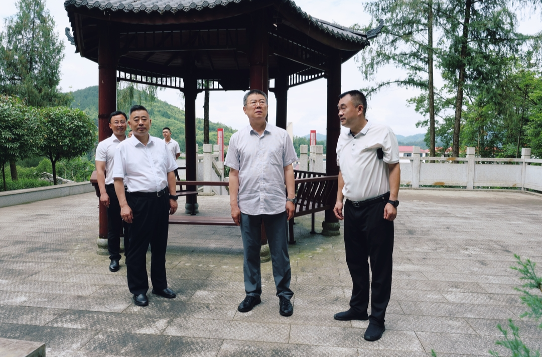 退役军人事务部来桑调研烈士陵园不动产登记工作