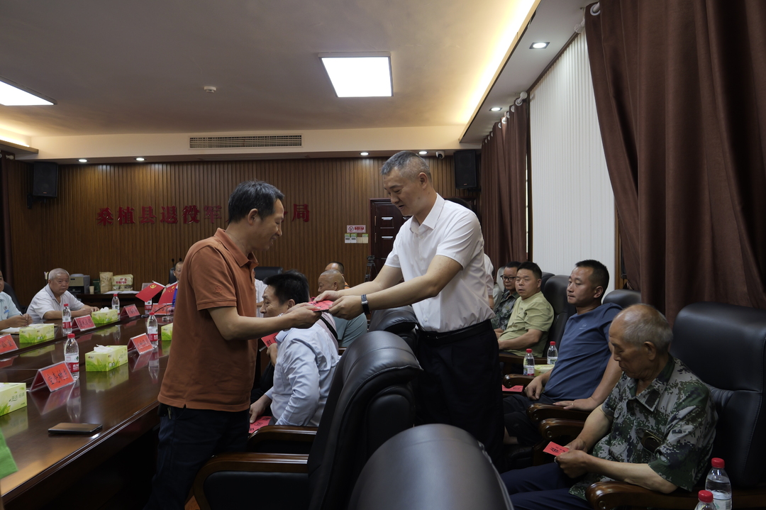 共话鱼水情深 桑植县举行2026年“八一”座谈会