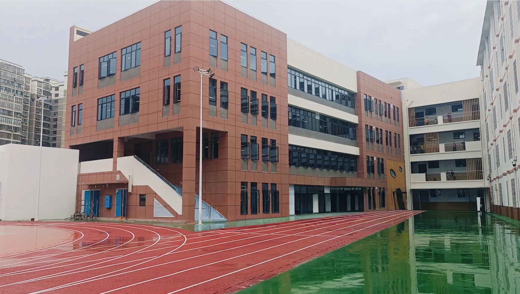 澧源镇第一小学新食堂竣工投用 学生吃上“开学第一餐”