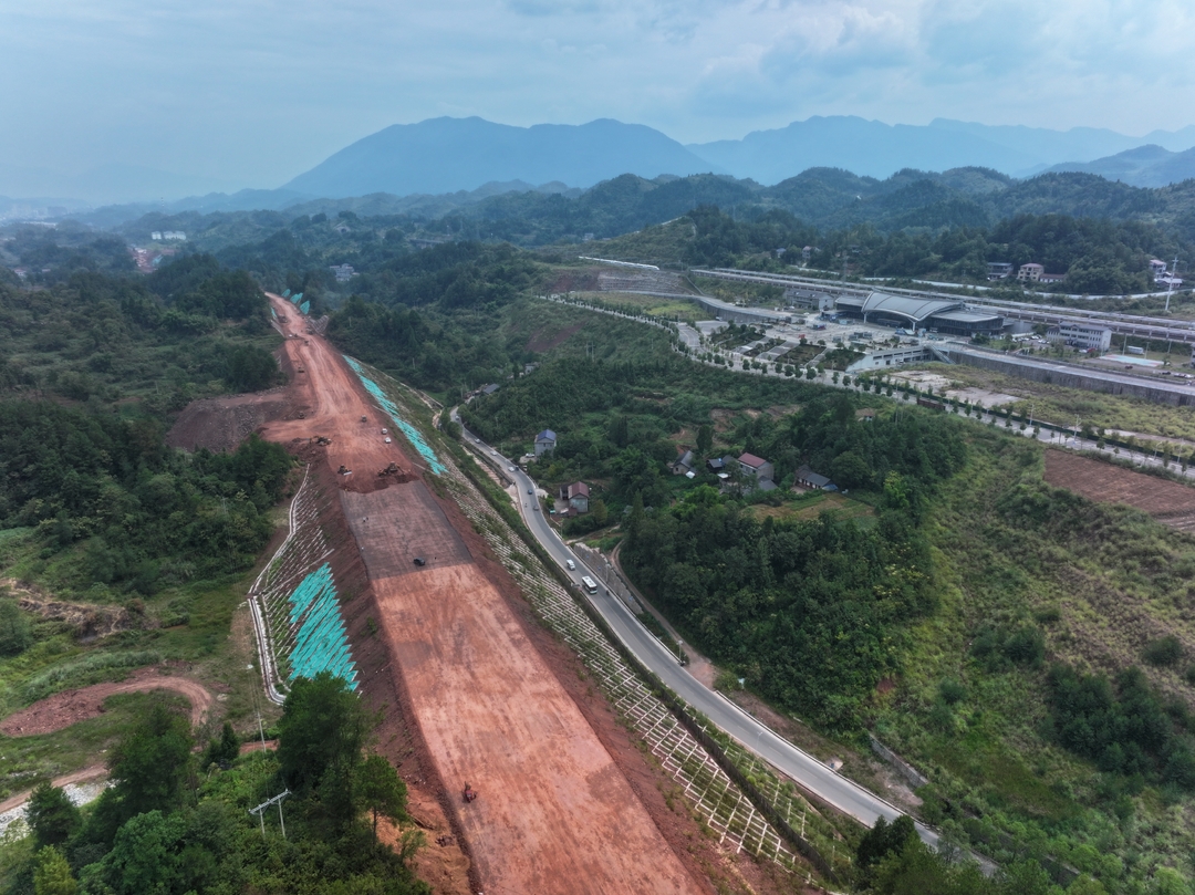 攻坚办丨桑植产业大道建设加速冲刺 预计12月底全面竣工通车