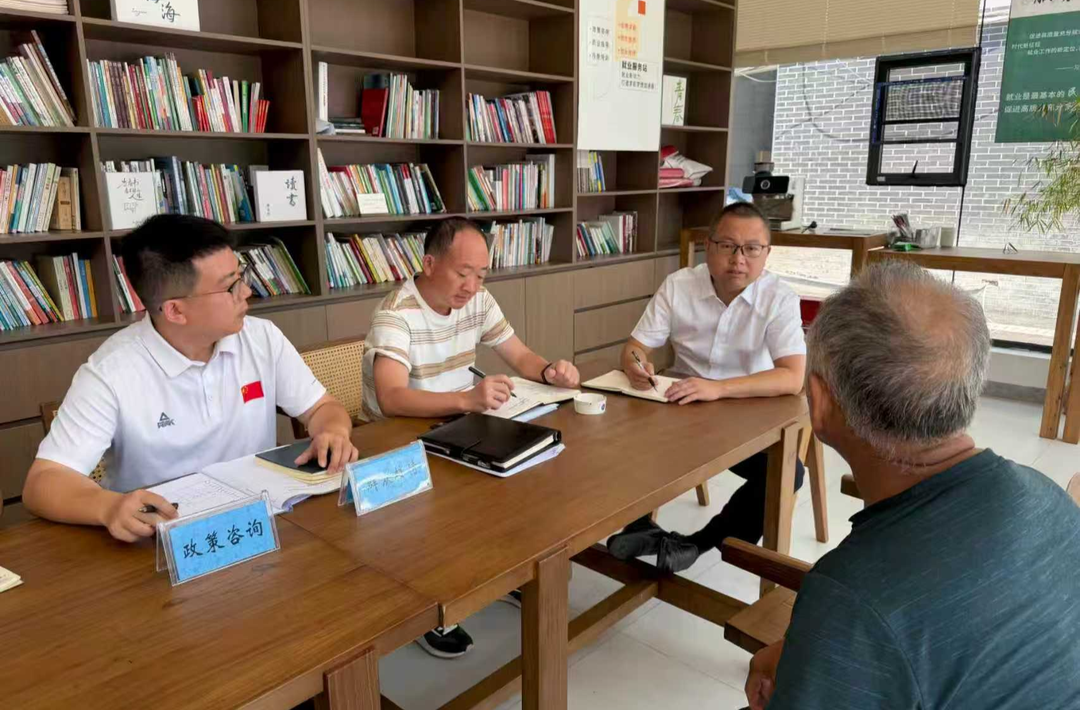 廖家村镇：深耕“三访三化”工作 用心用情办好民生实事
