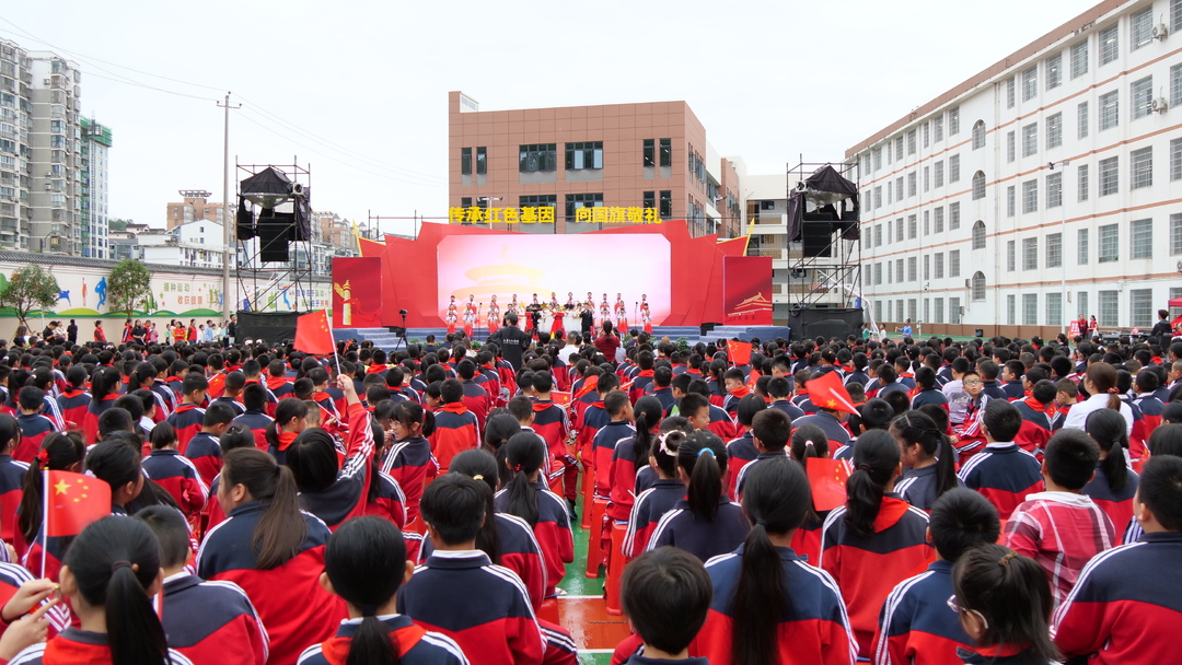 童声嘹亮！张家界少年传承红色基因，向国旗敬礼