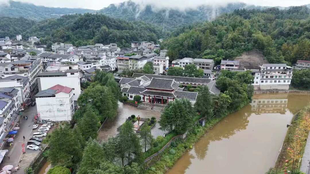 贺龙纪念馆改陈焕新 迎来升级后首个国庆客流高峰