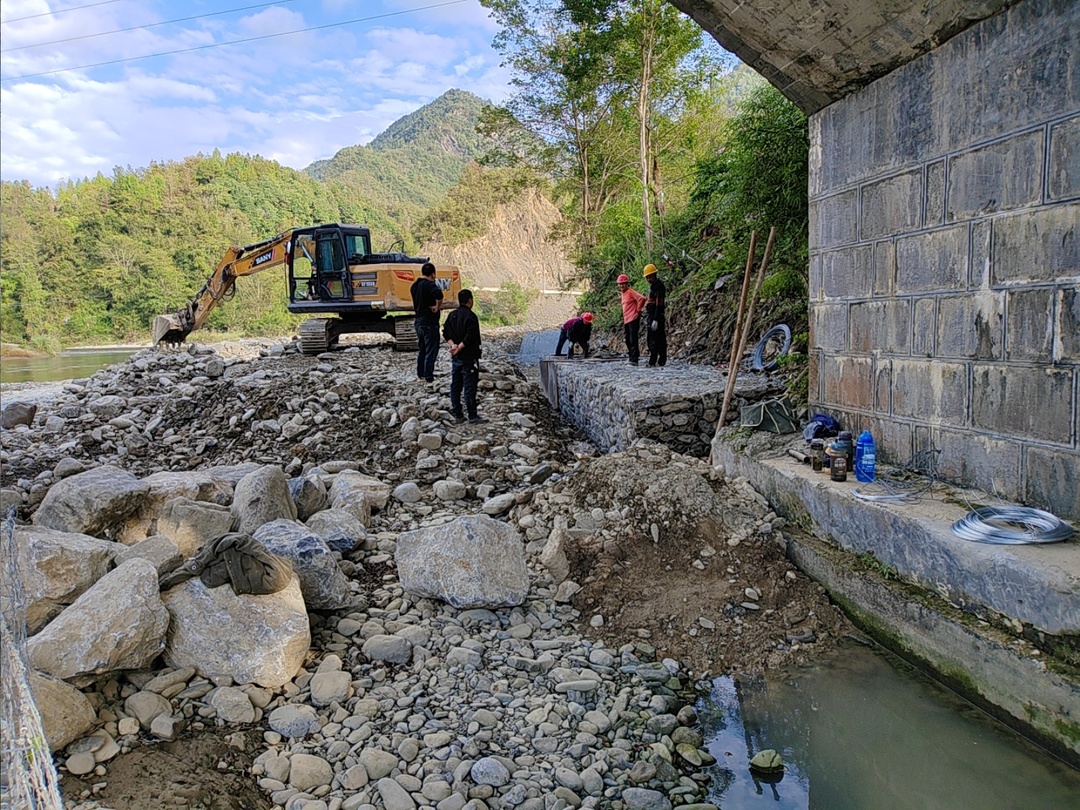 奋进桑植丨蓄水稳民生用水 筑堤守河湖安澜