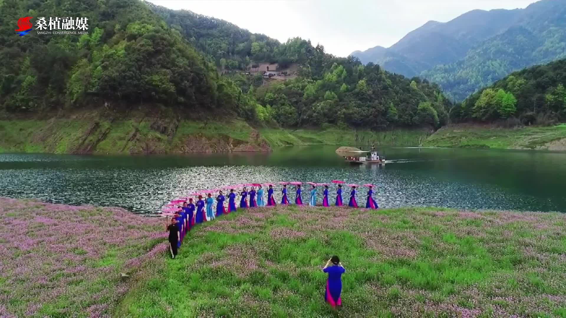 桑植好水（八）|青山绿水映旗袍，一颦皆是东方韵。