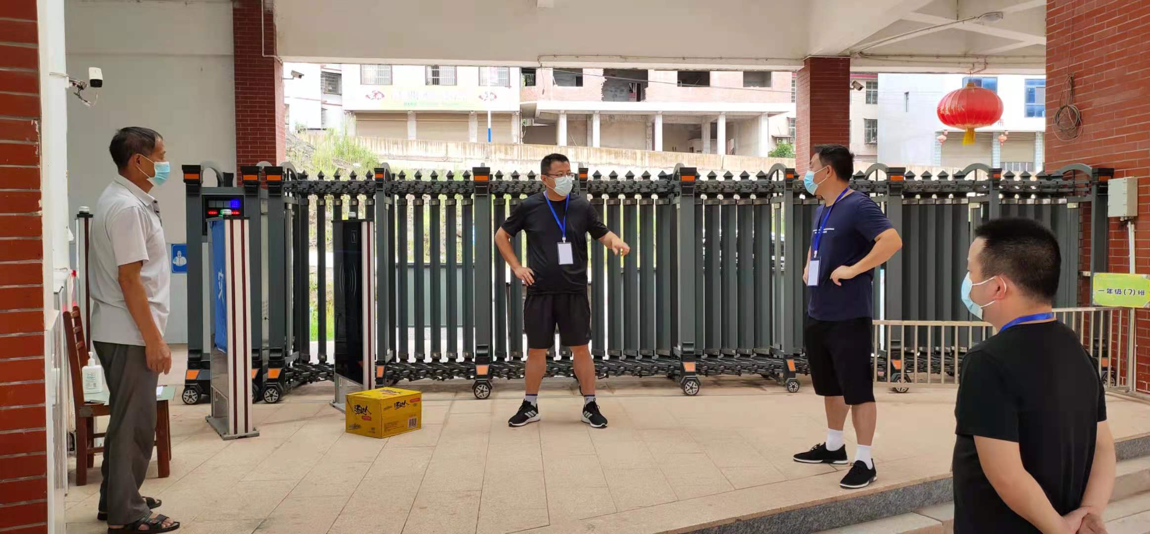 思源实验学校：为众人抱薪  为生命逆行