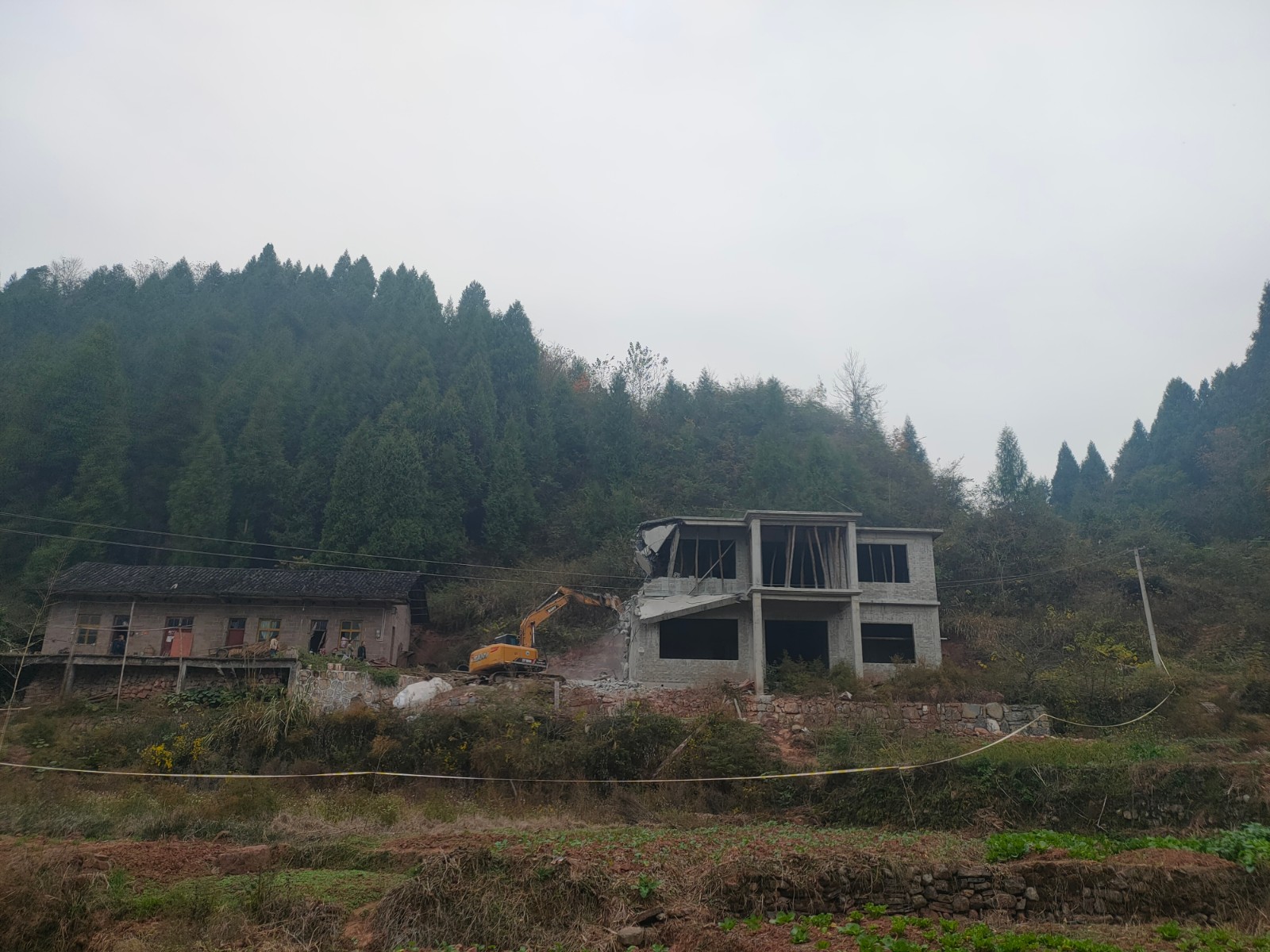 控违治违｜芙蓉桥白族乡：高压推进“违法建设”和“违法用地”整治工作