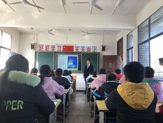 刘家坪学校：砂子塘小学爱心送课 助学老区教育