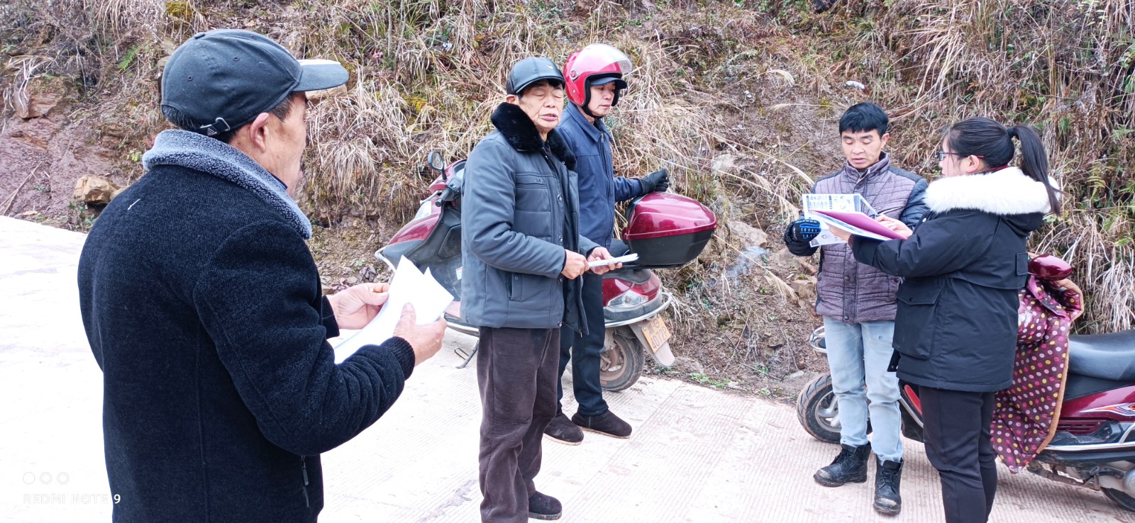 马合口白族乡：“敲门行动”进万家 敲除隐患保平安