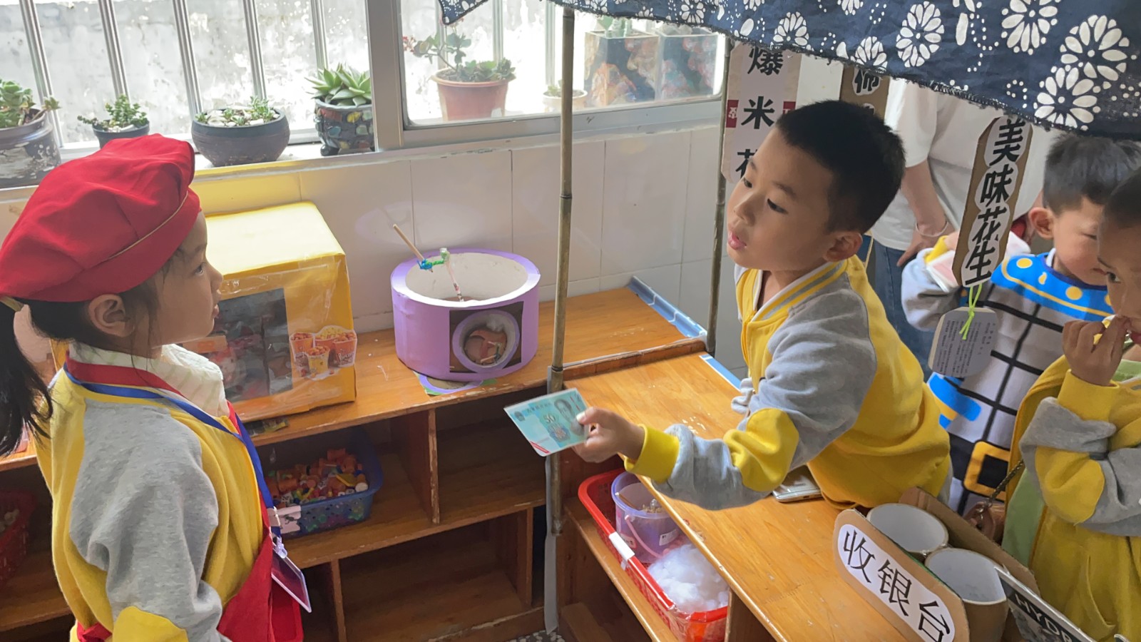 桑植县党政机关幼儿园开展角色游戏观摩评比活动