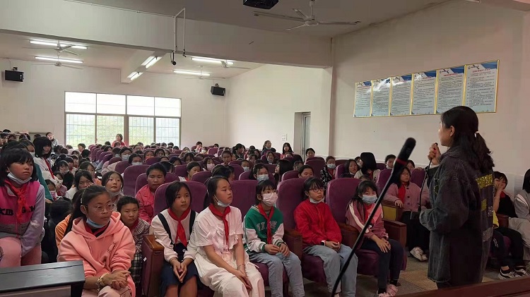 瑞塔铺小学开展心理健康教育活动