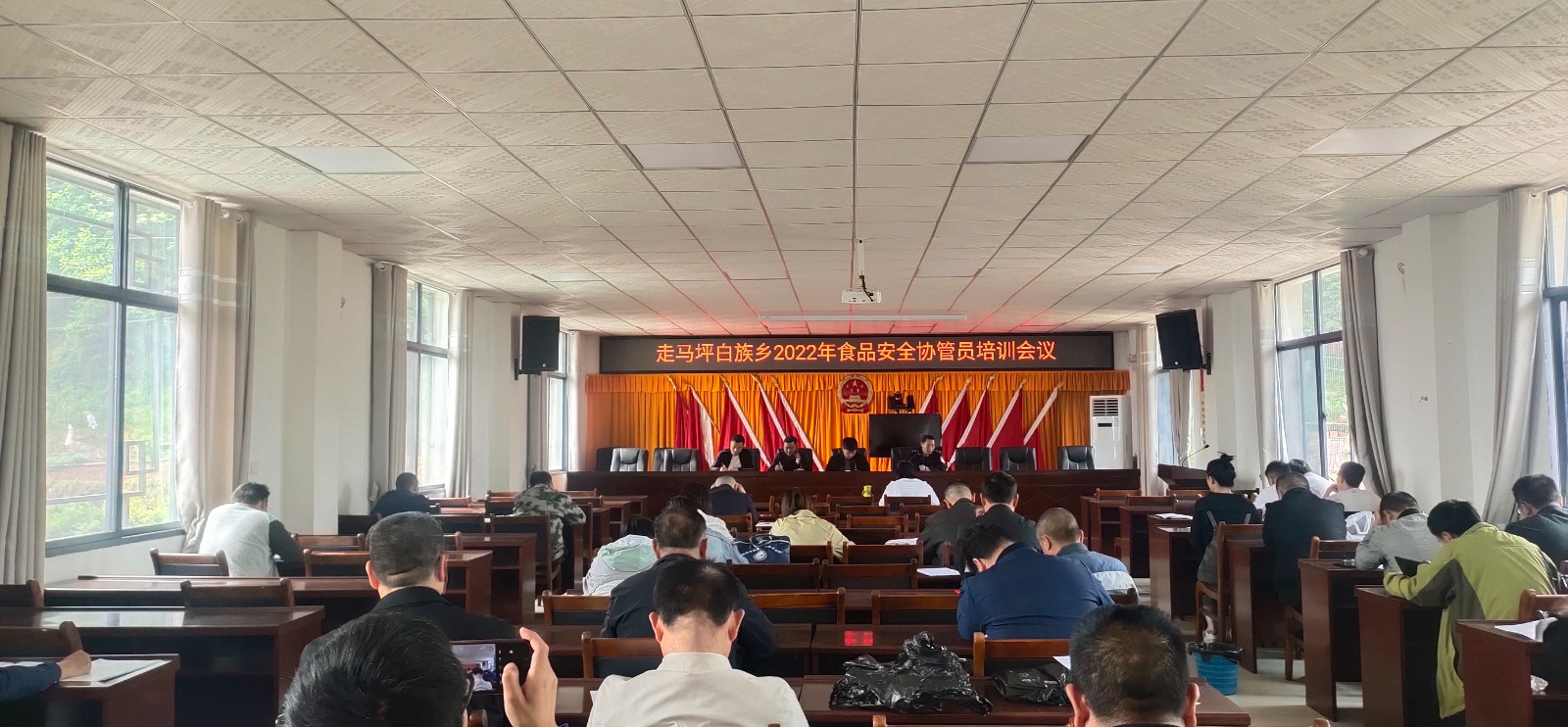 走马坪白族乡：全面推动食品安全示范城市创建工作落细落实