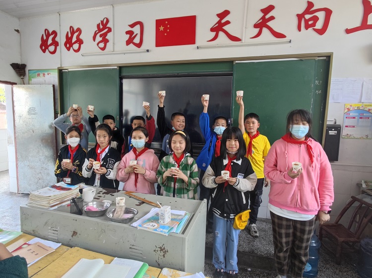 瑞塔铺小学：“劳动实践”走进“双减”课堂