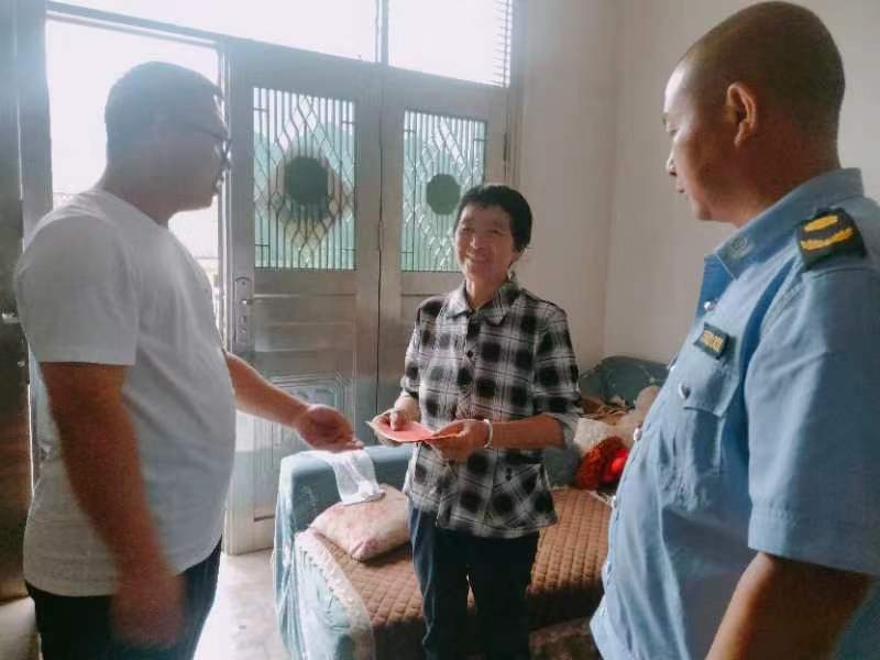 陈家河镇：开展“七一”集中走访慰问活动