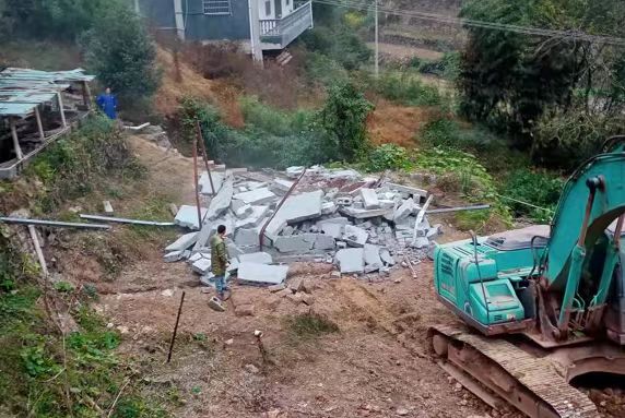控违治违丨桑植县：坚持“四个结合”控违治违成效好