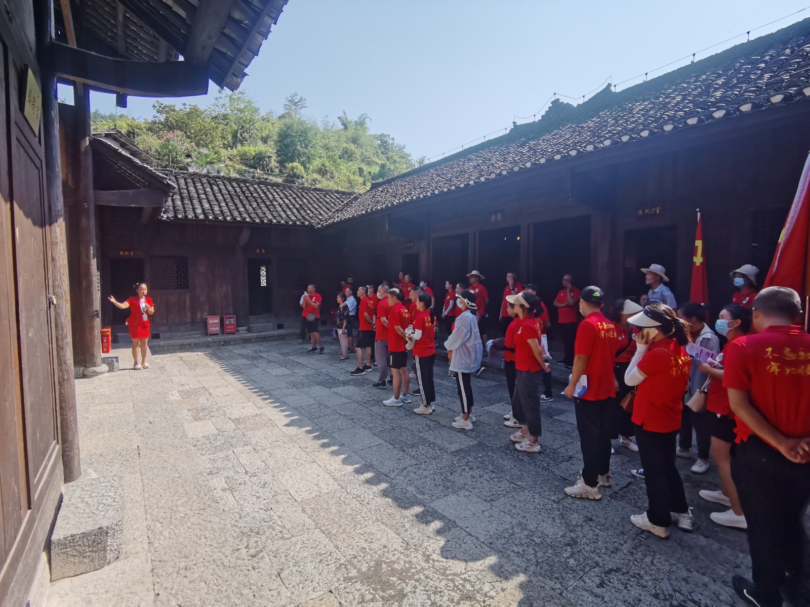县总医院民族中医院分院 开展“帅乡儿女心向党·民族团结一家亲”主题党日活动