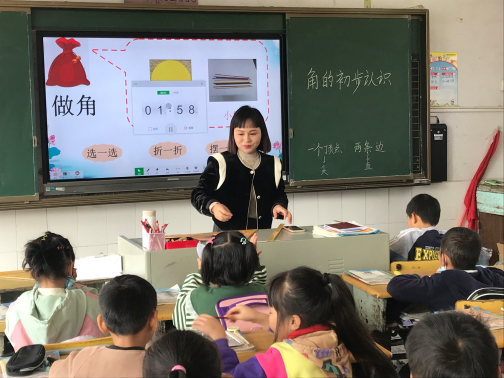 瑞塔铺片区学校举行教学比武复赛