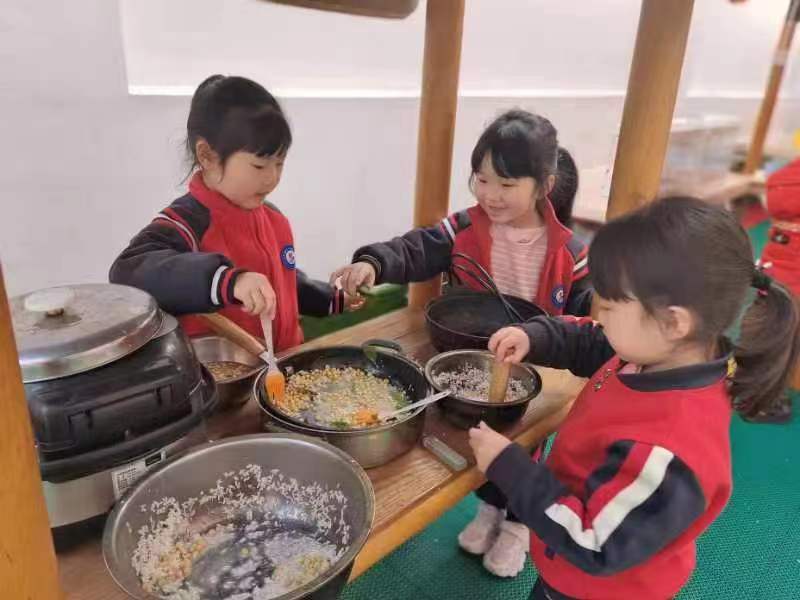 桑植：幼儿园送教下乡促提升