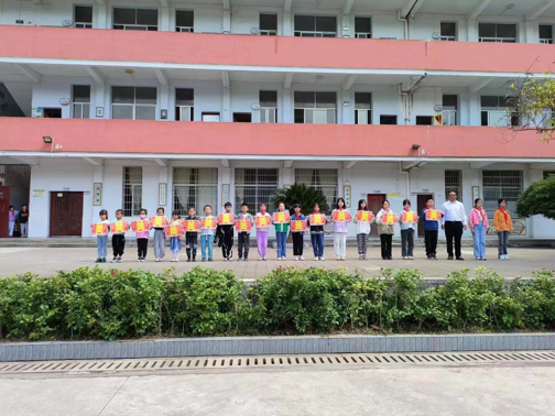 瑞塔铺小学开展庆“六一”硬笔书法比赛