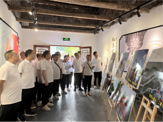 桑植县科干一班前往刘家坪白族乡进行廉政警示教育