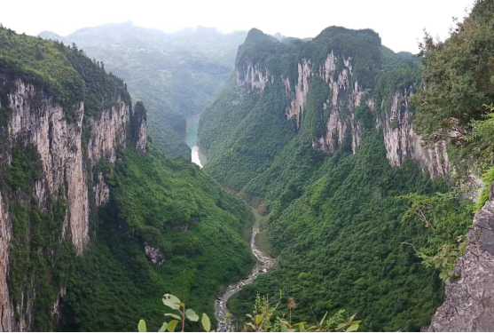 官地坪镇夹河湾——自然环抱中的幽美秘境
