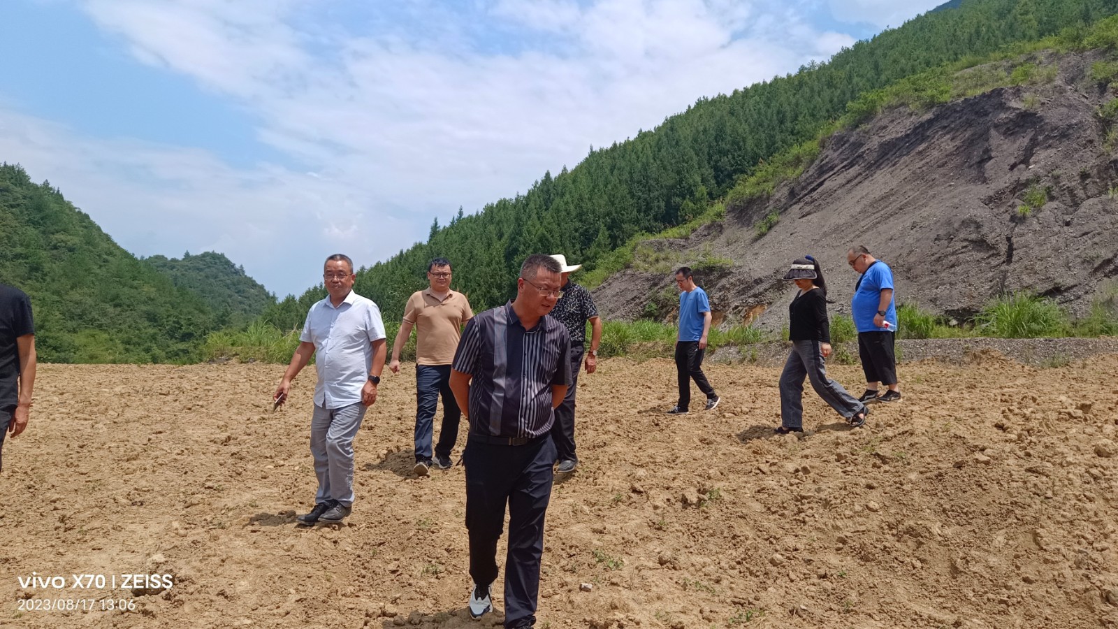 省专家团队赴桑植县开展优先监管地块风险管控现场核查
