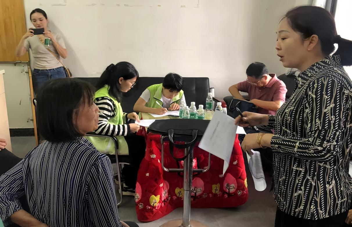 县政务服务中心：下乡评残解民忧 暖心服务“零距离”
