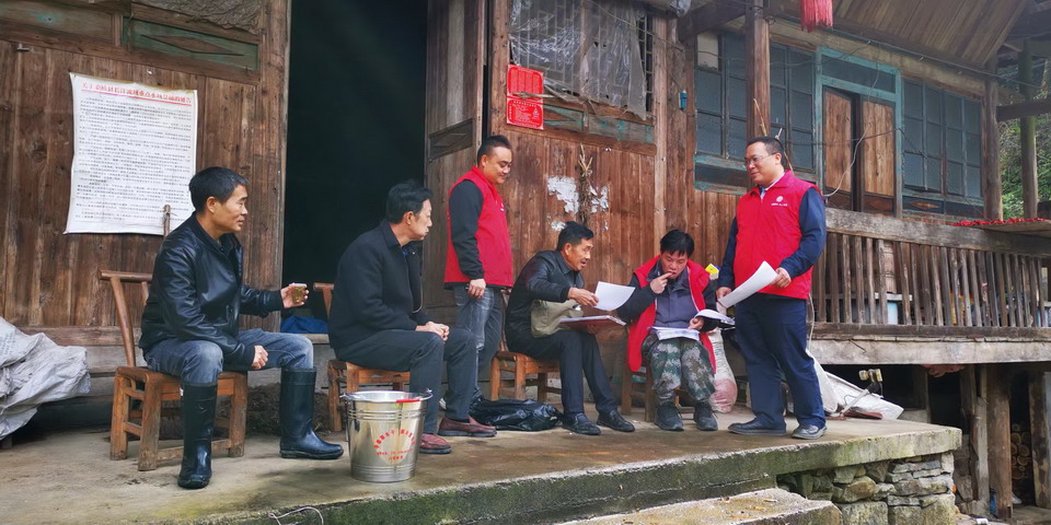八大公山保护区管理处： “敲门行动” 夯实森林防火“安全网”