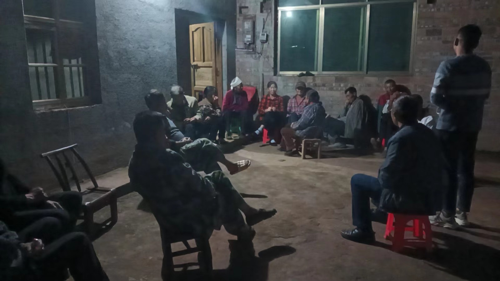 凉水口镇：开好屋场会 做好人民的传声筒
