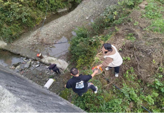 八大公山镇：持续推动“利剑”行动走深走实