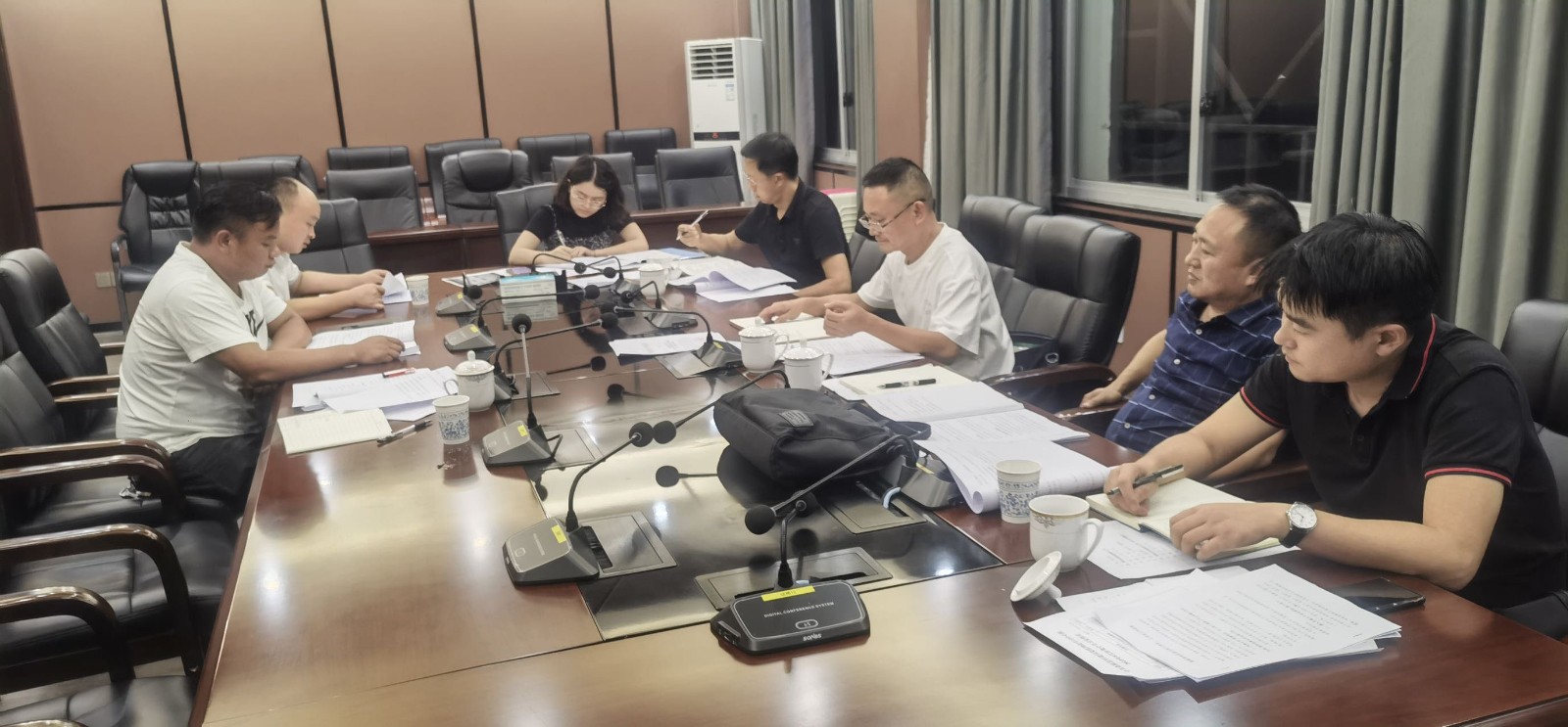 县住建局驻廖家村镇团结村工作队：心系群众解民优 清淤修路惠民生