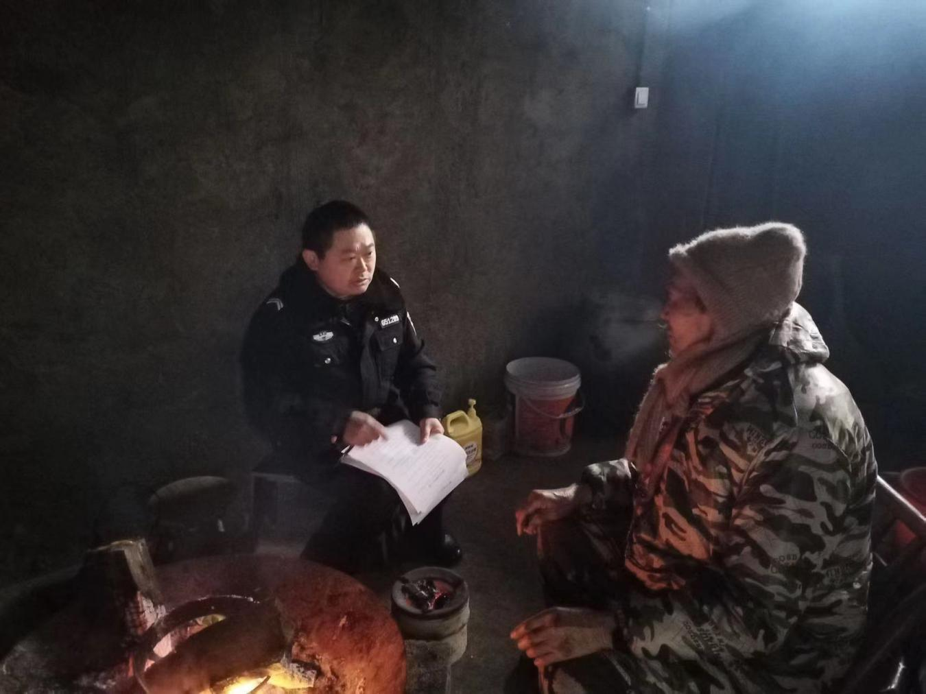 全面出击，防患未“燃”！瑞塔铺镇暖心开展消防安全“敲门行动”