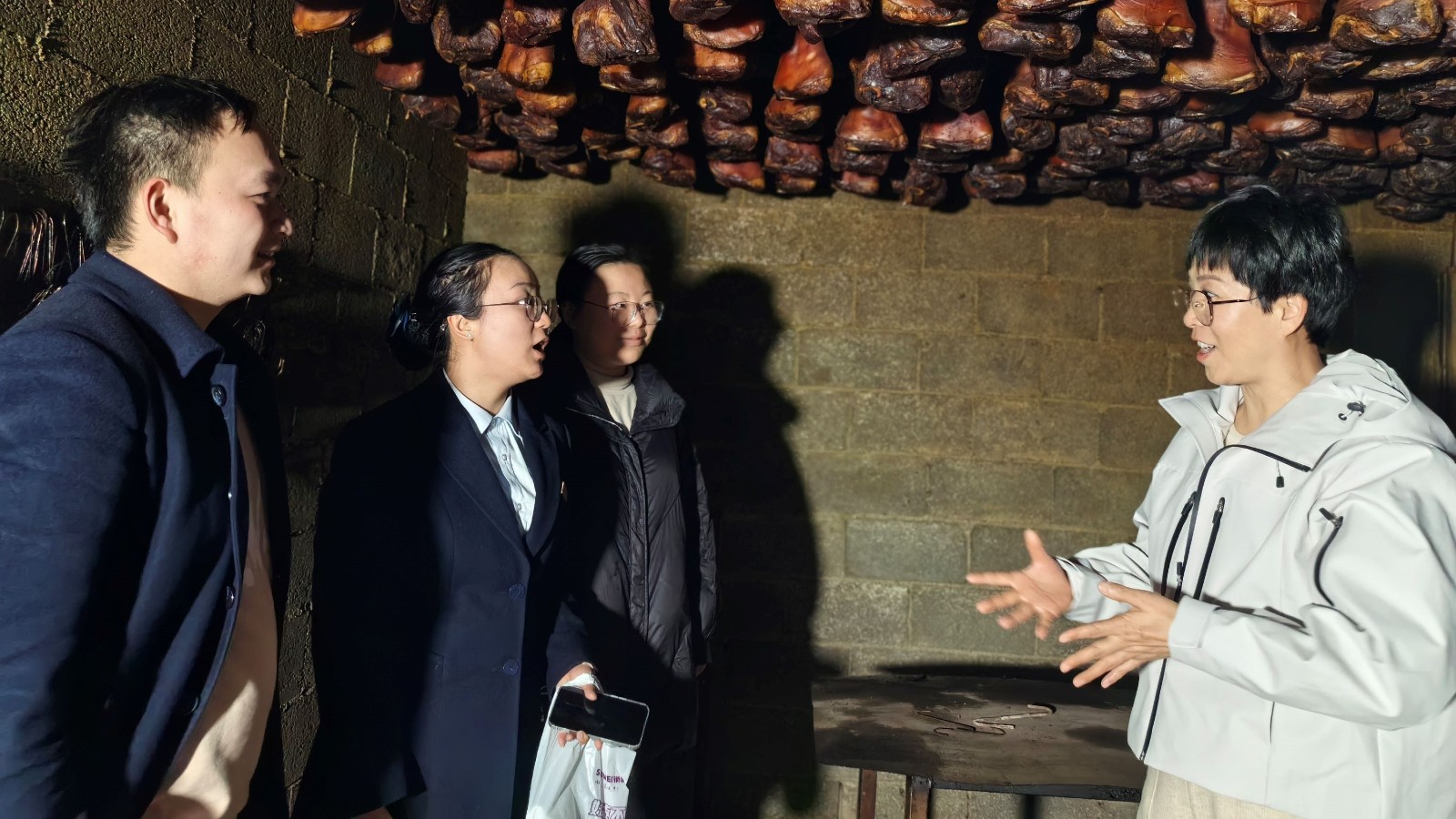 桑植农商银行：精准助力 破解中小微企业融资难题