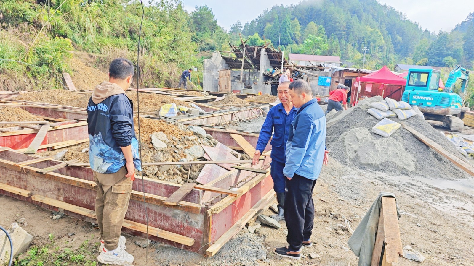 控违治违 | 上河溪乡：开展农村自建房巡查工作 守牢住房安全线