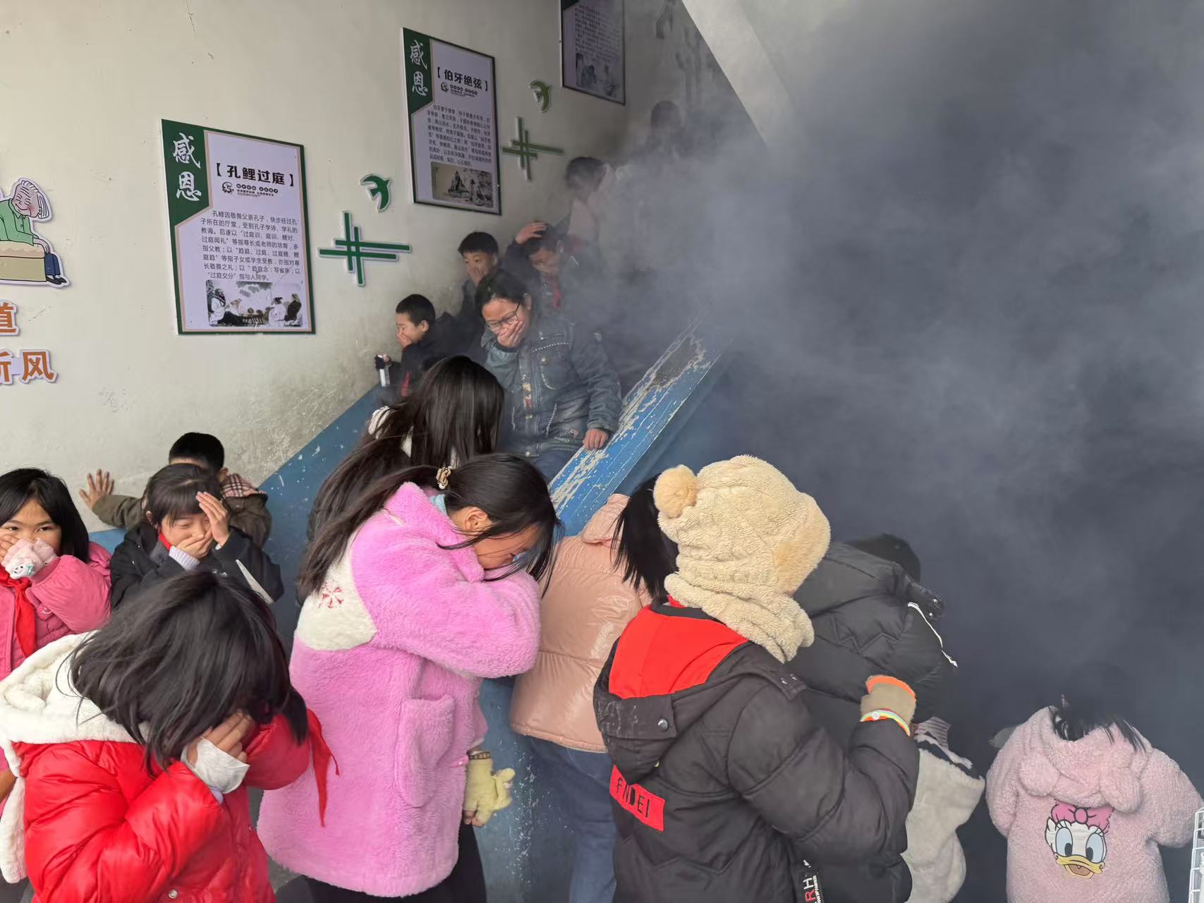 陈家河小学：开展消防演练 守牢安全底线