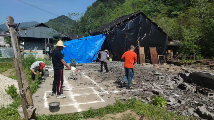 八大公山镇：共创美丽家园 严守建房规范