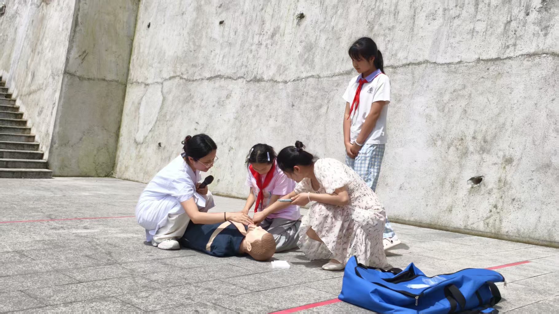 陈家河小学：防溺于心 避险于行