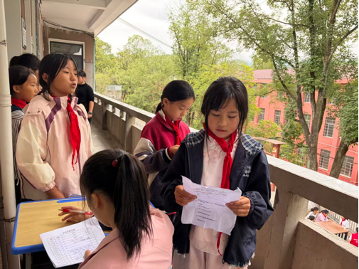瑞塔铺小学开展小记者竞选活动